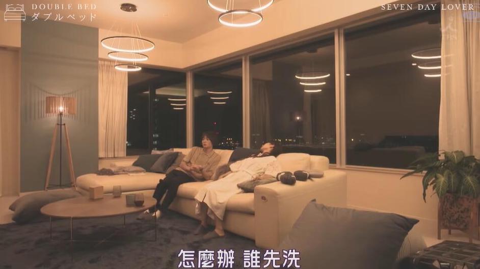 特别户外场景下的日本陌生人谈恋爱的综艺背后的商业价值：哪些品牌在综艺中出现？